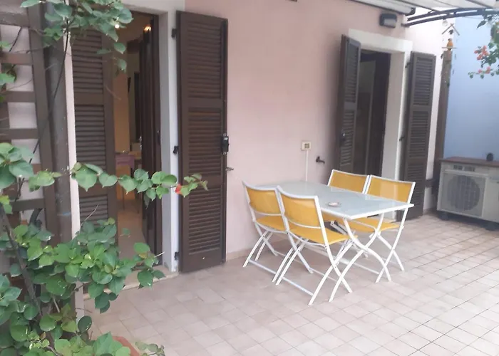 Bouganville House Apartment